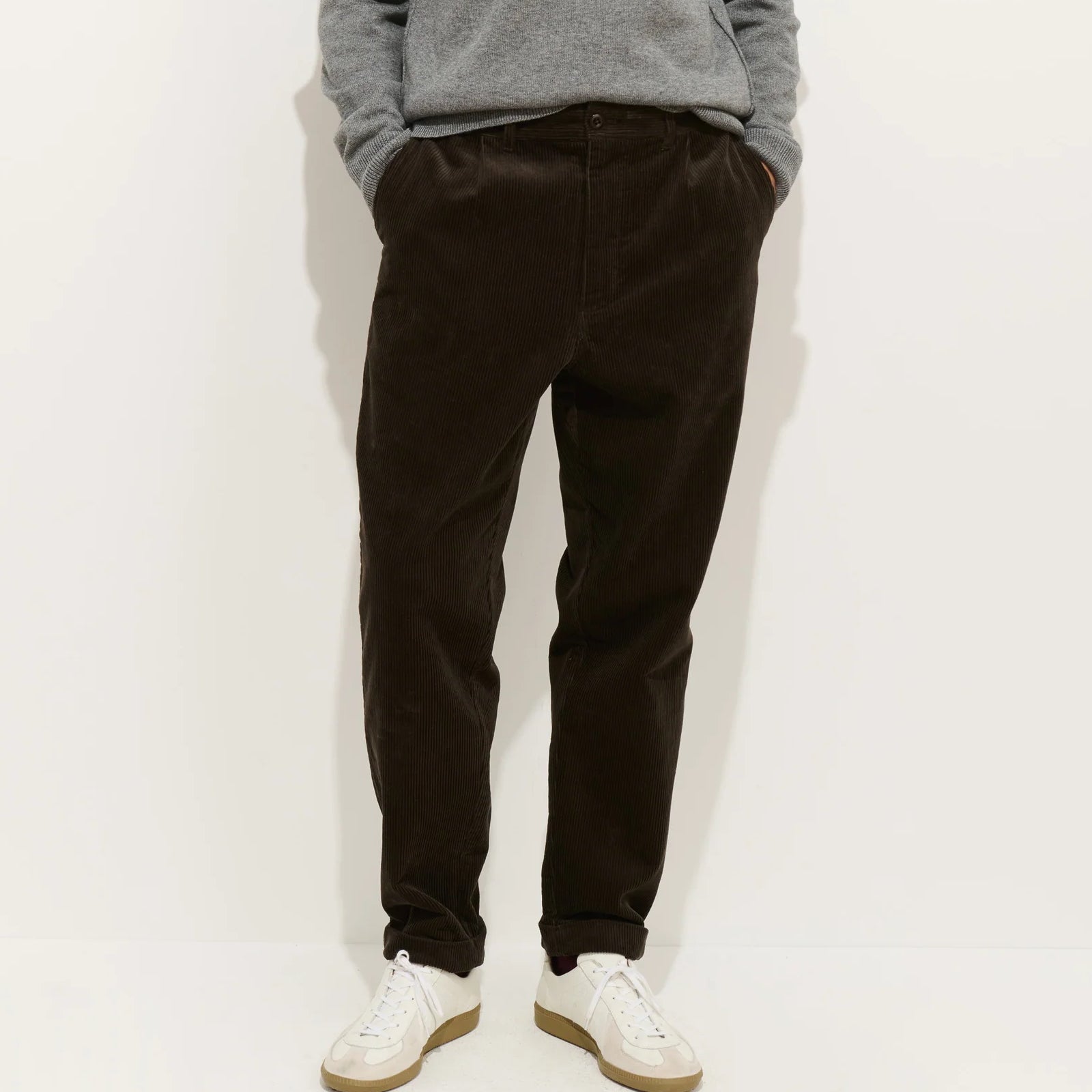 
                          Corduroy Pleated Pant - Chocolate - Alex Mill - STAG Provisions - Pants - Corduroy
                        